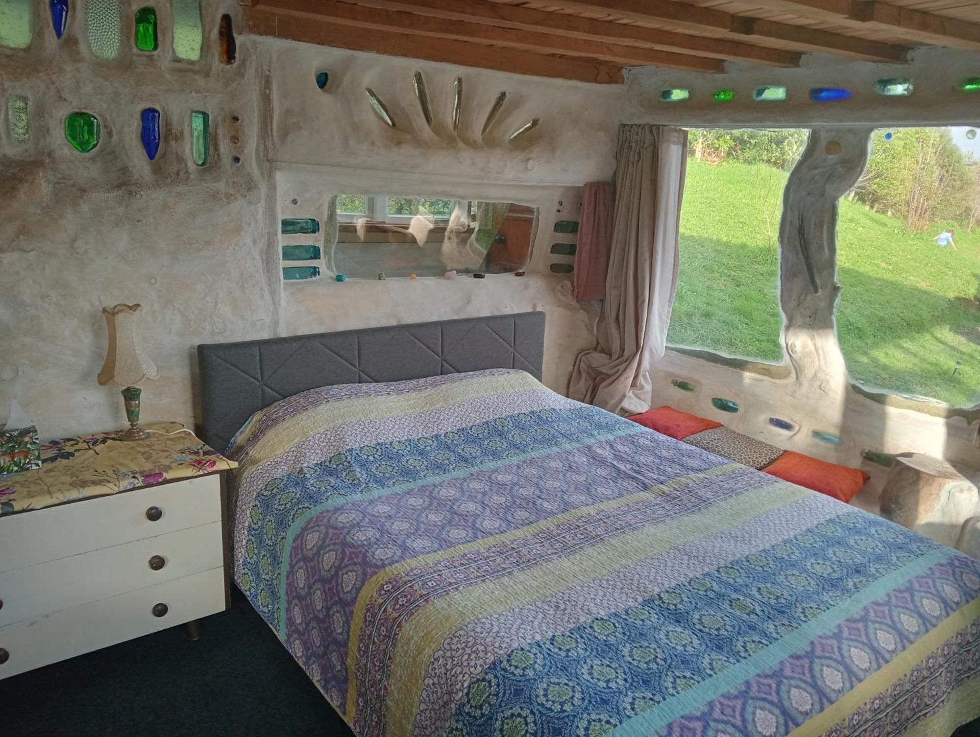 The Mud House Hotel Raglan Buitenkant foto